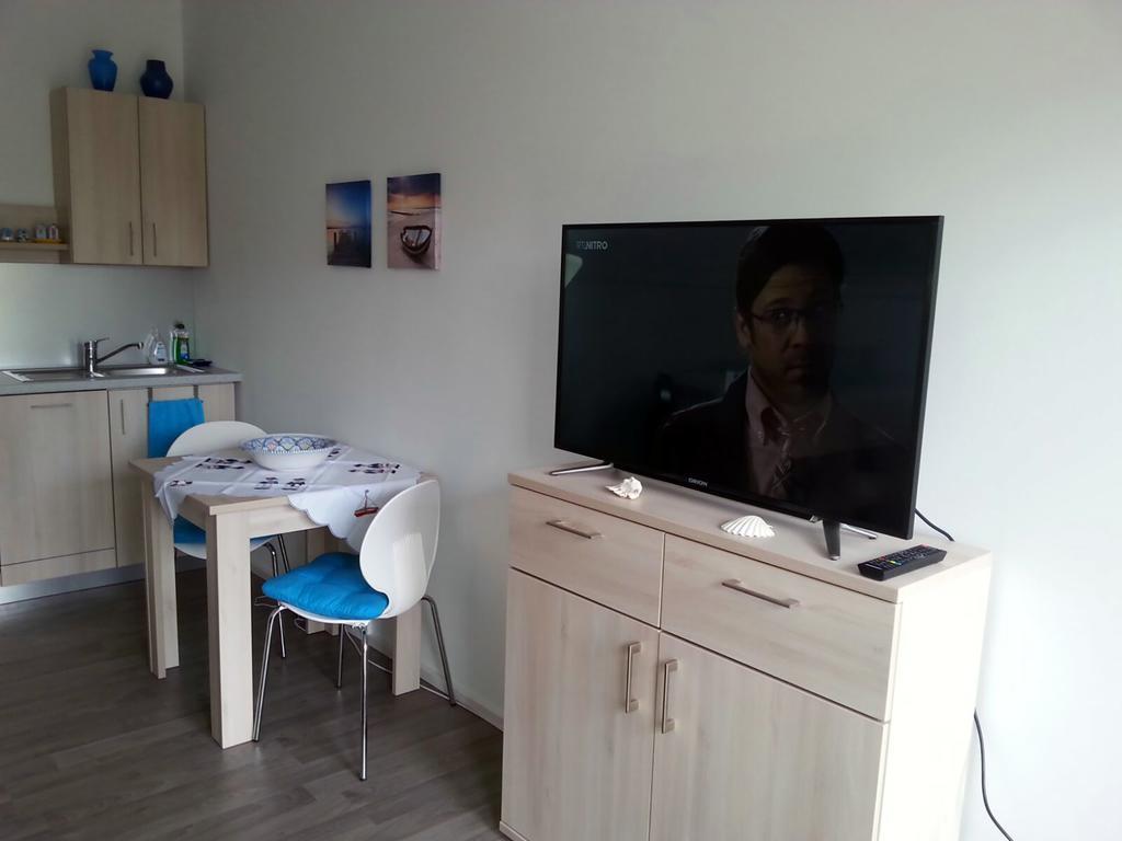 Ferienwohnungen Vallentin Gbr Schaprode Luaran gambar