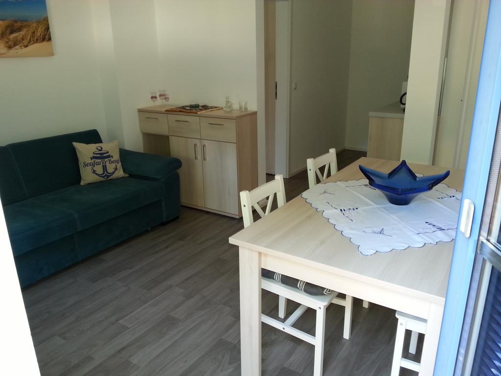 Ferienwohnungen Vallentin Gbr Schaprode Luaran gambar